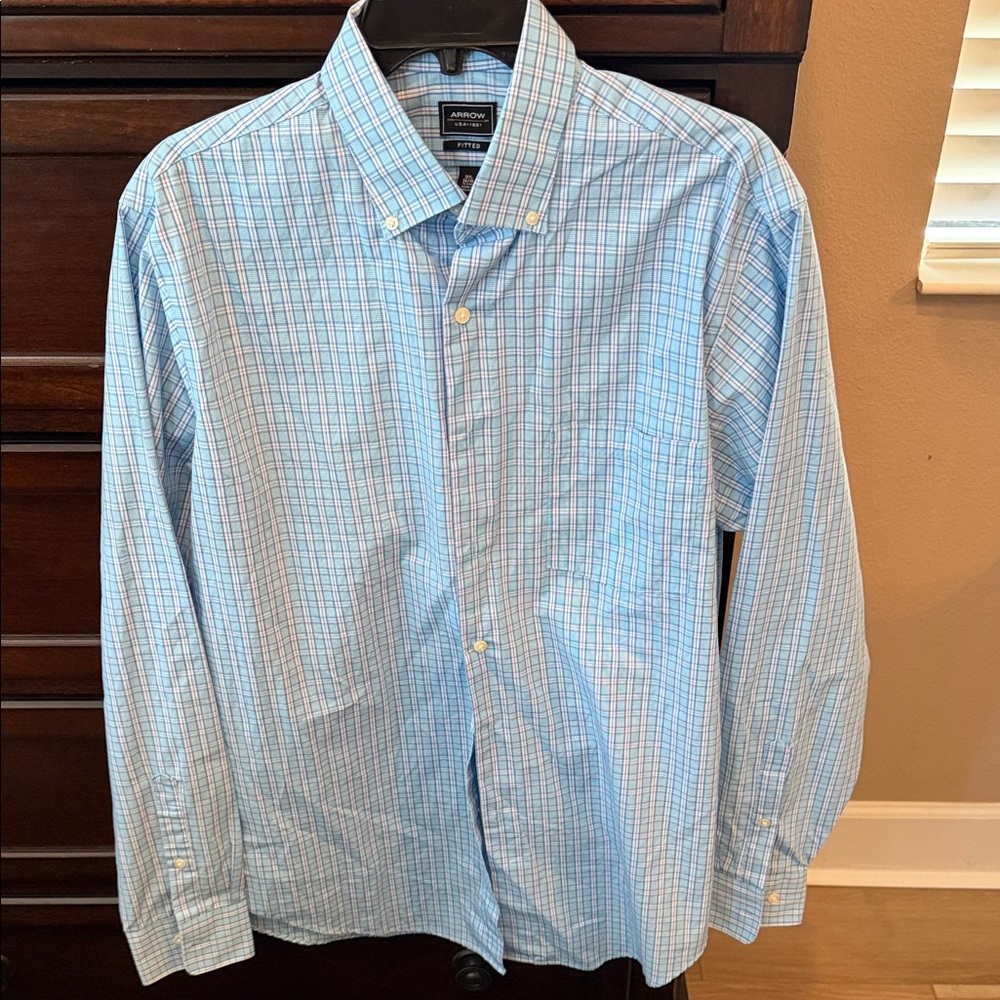 Arrow Fitted Plaid Long Sleeve Button Down